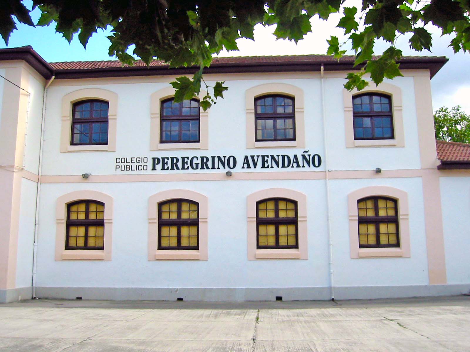 Colegio Público Peregrino Avendaño en Liendo, Santander Colegio Público Peregrino Avendaño